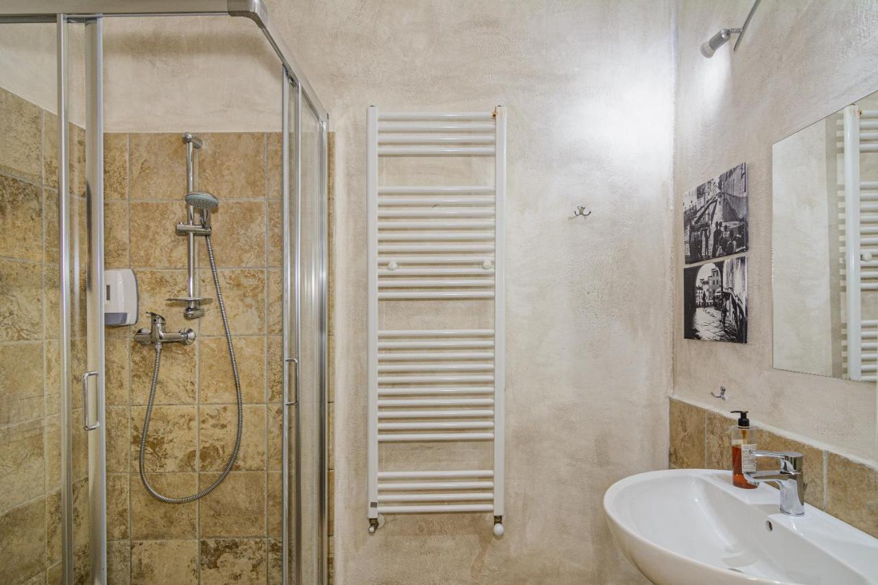 B&B Relais Inn لوكا المظهر الخارجي الصورة